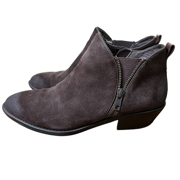 Sofft Vinton Chocolte Brown Suede Booties Boots Size Zip Western Heel Size 8.5 - Picture 3 of 9